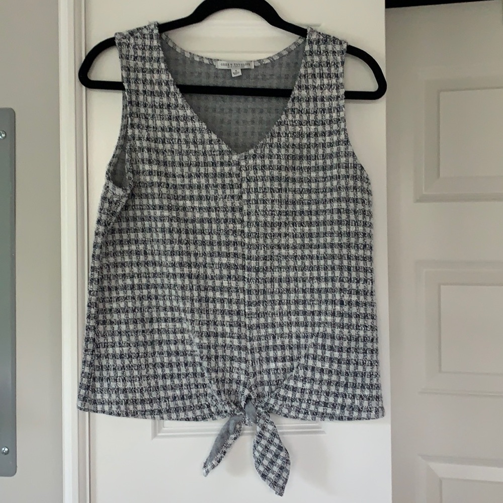 Tie front tank